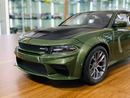 1/18 Resin Dodge Charger SRT Hellcat Wide Body Green GT Spirit Model Car