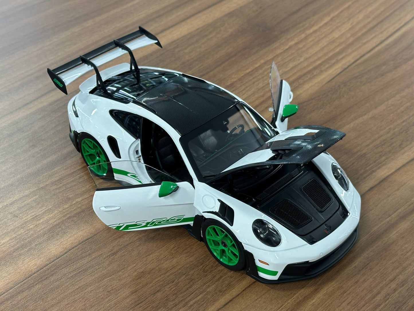 1:18 Diecast Model Norev Dealer Edition Porsche 911 GT3 RS Weissach Pack – Tribute to Carrera RS – White/Green – (Full Opening)