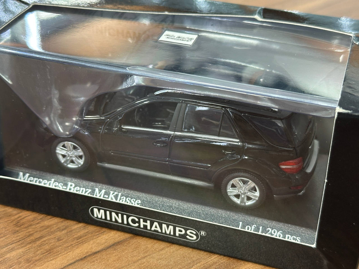 Minichamps Mercedes-Benz M Class Facelift 2008 Black - 1/43 Diecast Model