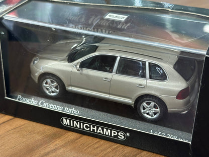Minichamps Porsche Cayenne Turbo 2002 - Beige Metallic - 1/43 Diecast Model
