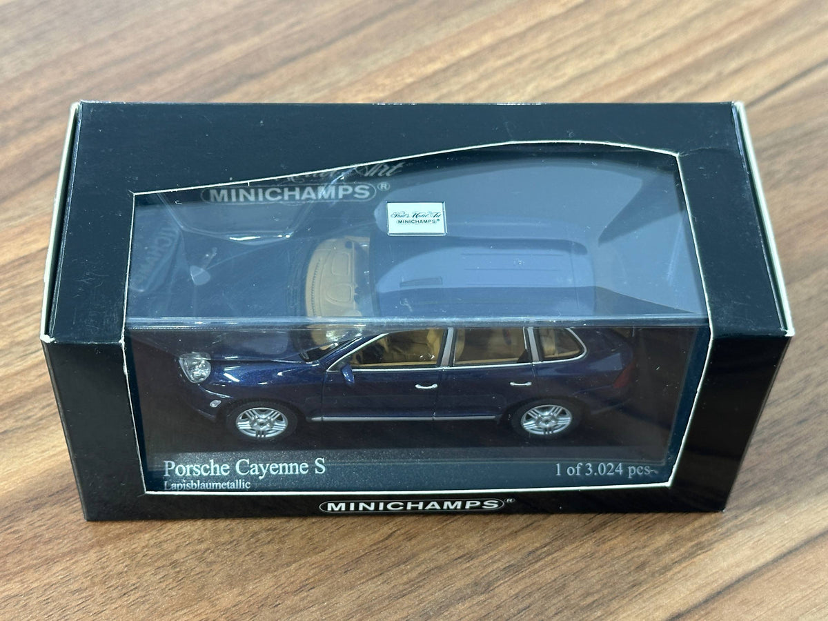 Minichamps Porsche Cayenne S 2002 Blue Metallic - 1/43 Diecast Model