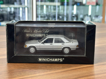 Minichamps Mercedes-Benz 190E 1984 silver - 1/43 Diecast Model