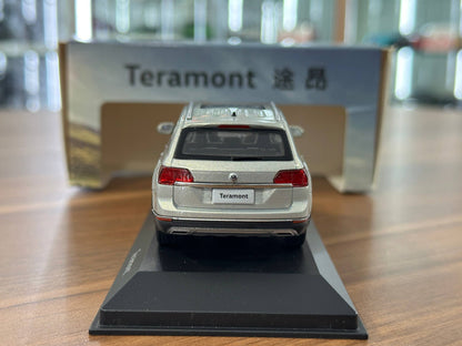 1/43 Diecast Model Dealer Edition Volkswagen Teramont in Silver