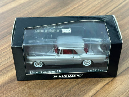 1/43 Diecast Model Minichamps Lincoln Continental MK II 1956 in Silver