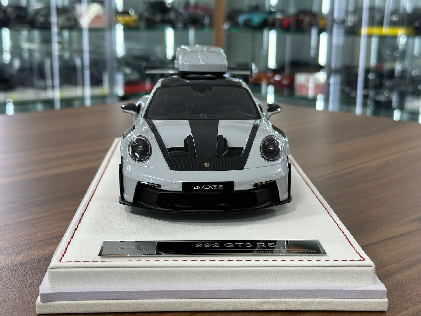 1/18 Resin Porsche 911 GT3 RS (992) – IVY Merit Models (Ice Grey Metallic, Red Livery, Red Wheels)