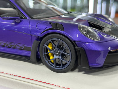 1/18 Resin Porsche 911 GT3 RS (992) – IVY Merit Models (Viola Purple Metallic, Black Livery, Blue Wheels)