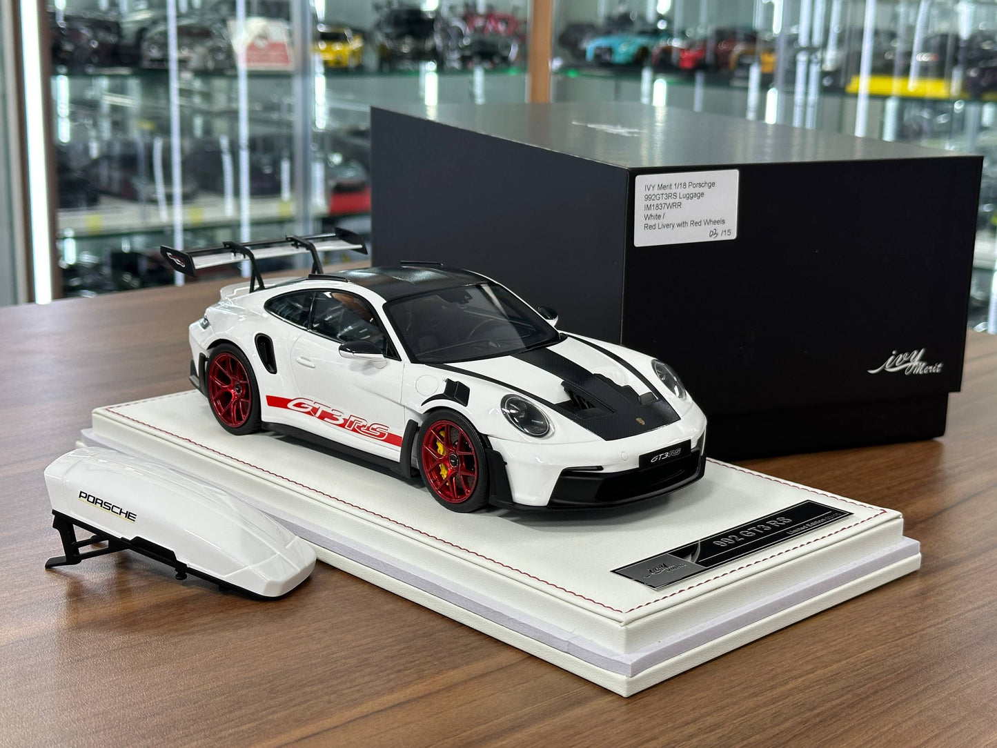 1/18 Resin Porsche 911 GT3 RS (992) – IVY Merit Models (White, Red Livery, Red Wheels)