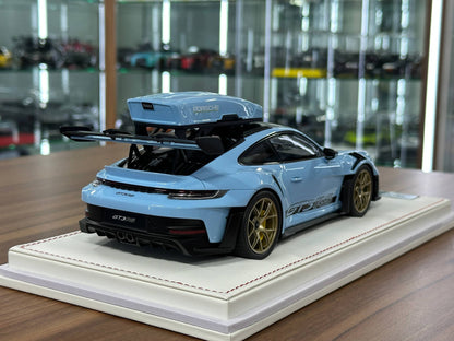 1/18 Resin Porsche 911 GT3 RS (992) – IVY Merit Models (Gulf Blue, Black Livery, Gold Wheels)