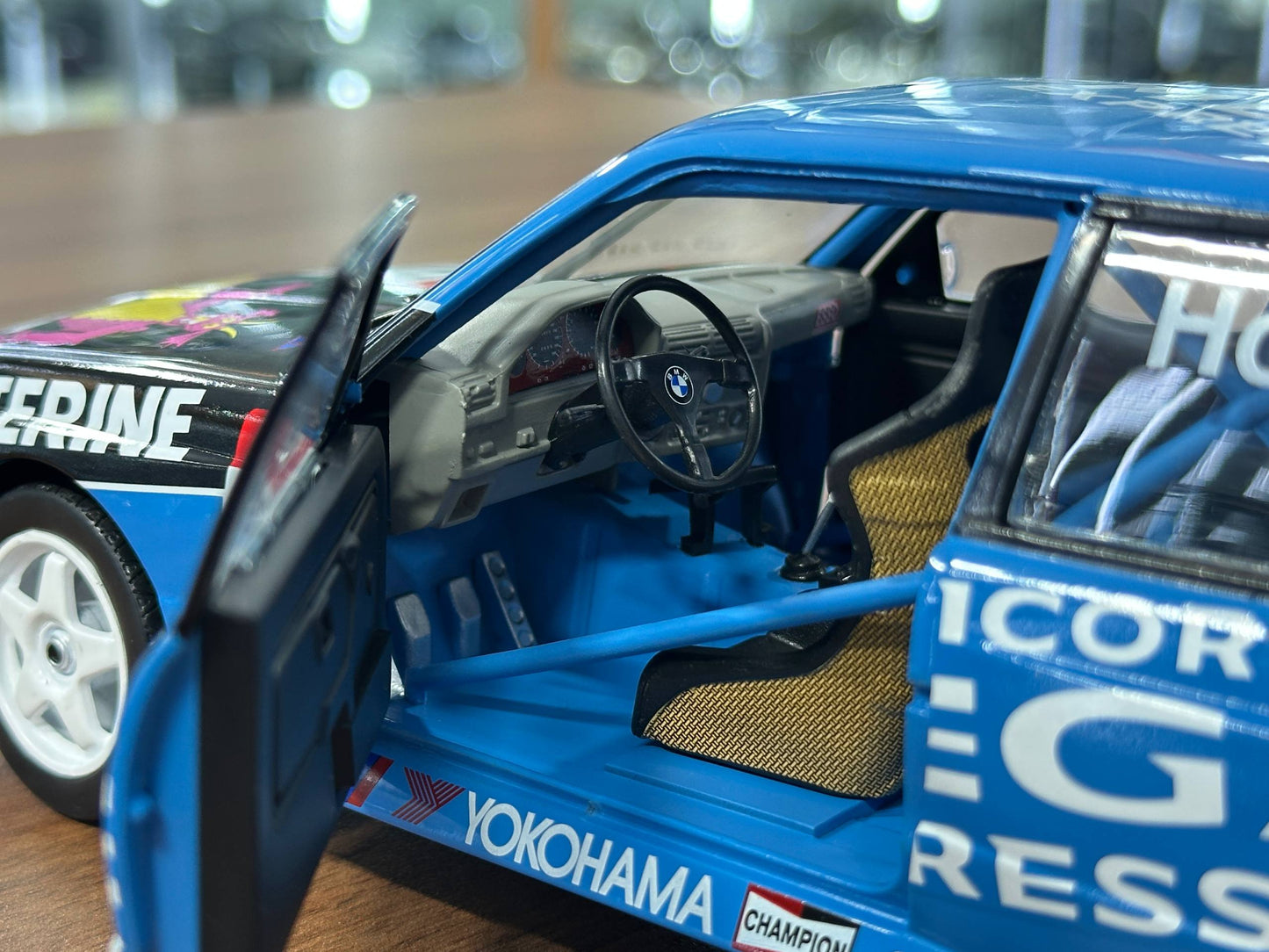 1/18 Diecast Solido BMW M3 E30 - BTCC 1991 W.HOY #11 Racing Decal Blue