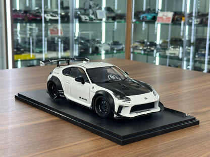 1/18 Diecast Solido Toyota GR86 LBWK BodyKit 2024 White