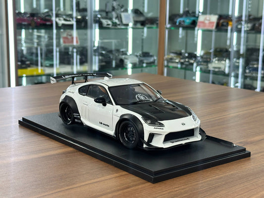 1/18 Diecast Solido Toyota GR86 LBWK BodyKit 2024 White
