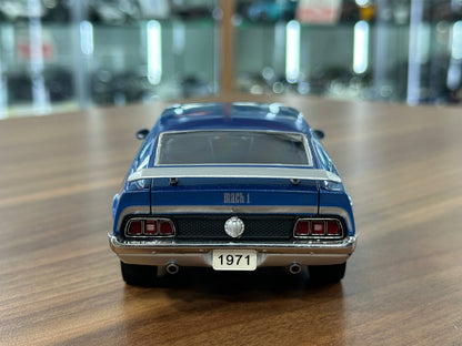 1/24 Diecast Danbury Mint Ford Mustang Mach 1 (1971) – Blue (Full Opening, Limited Edition)