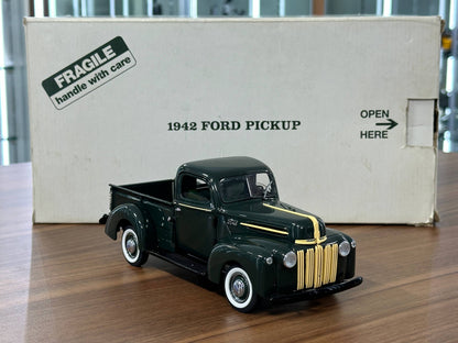 1/24 Diecast Danbury Mint Ford Pickup (1942) – Dark Green (Full Opening, Limited Edition)