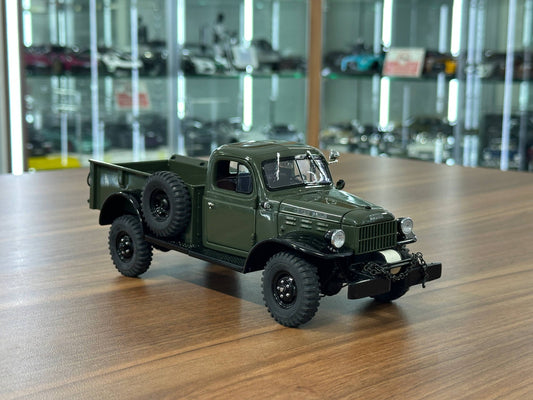 1/24 Diecast Dodge Power Wagon Pickup Truck 1946 – Army Green – Danbury Mint Limited Edition