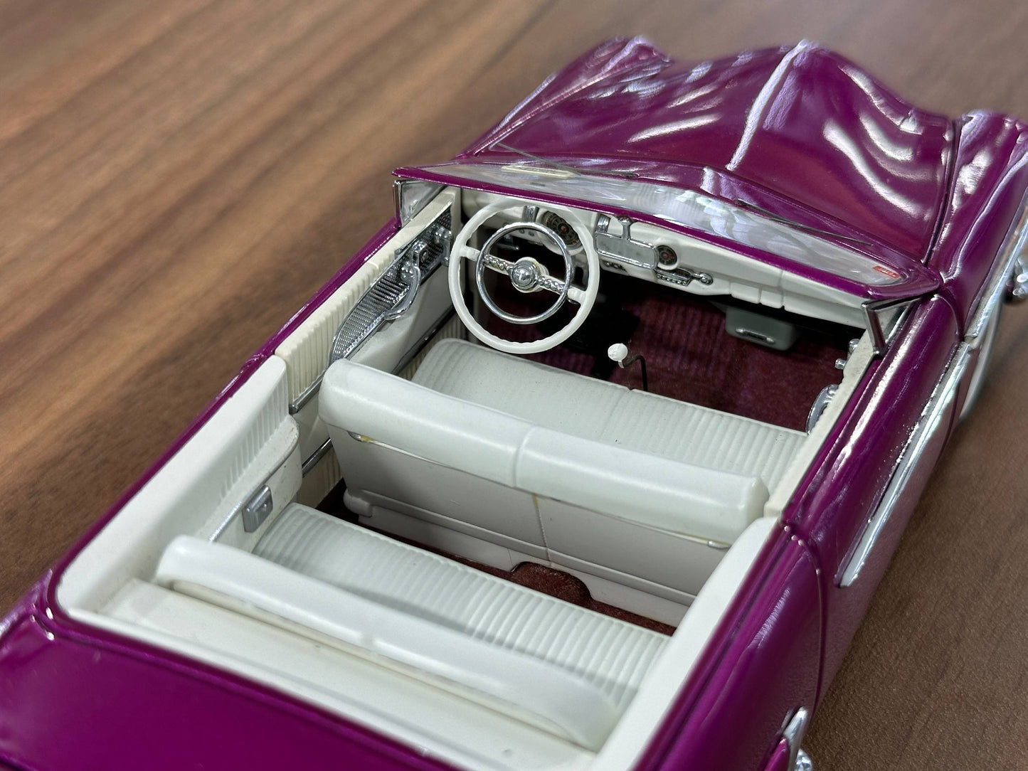1/24 Diecast Ford Lead Sled 1949  – Purple – Danbury Mint Limited Edition