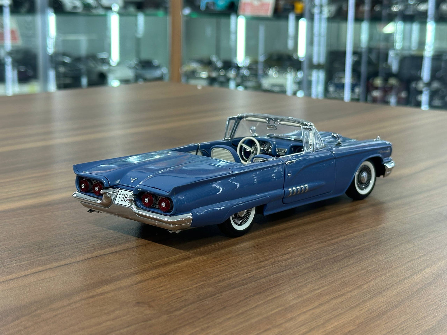 1/24 Diecast Ford Thunderbird Convertible 1958 Dark Green – Danbury Mint Limited Edition