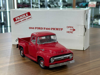 1/24 Diecast Danbury Mint Ford F?100 Pickup (1956) – Red – Limited Edition