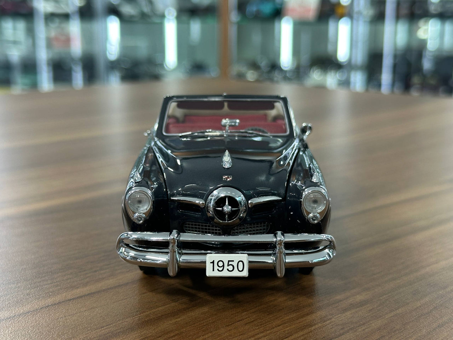 1/24 Diecast Danbury Mint Studebaker Champion Convertible (1950) – Dark Grey Limited Edition