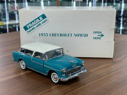 1:24 Diecast Chevrolet Nomad 1955 – Torquoise Cream – Danbury Mint Limited Edition