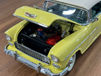1/24 Diecast Chevrolet Bel Air Convertible 1955  Yellow – Danbury Mint Limited Edition