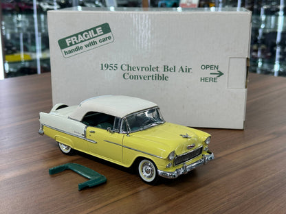 1/24 Diecast Chevrolet Bel Air Convertible 1955  Yellow – Danbury Mint Limited Edition