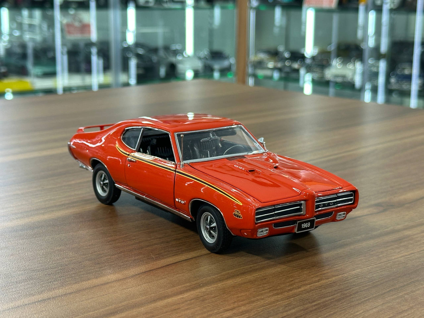 1/24 Diecast Pontiac GTO Judge 1969  – Orange – Danbury Mint Limited Edition