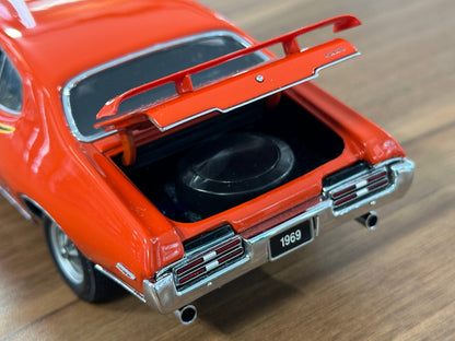 1/24 Diecast Pontiac GTO Judge 1969  – Orange – Danbury Mint Limited Edition