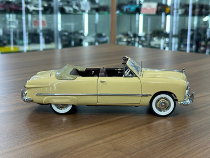 1/24 Diecast Ford Custom (1949) – Vintage Cream Yellow – Danbury Mint Limited Edition