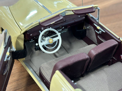 1/24 Diecast Ford Custom (1949) – Vintage Cream Yellow – Danbury Mint Limited Edition