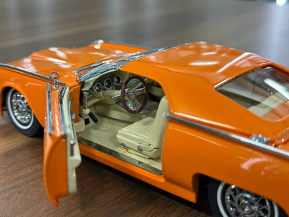 1/24 Diecast Ford Thunderbird Custom 1962 - Orange - Danbury Mint Limied Edition