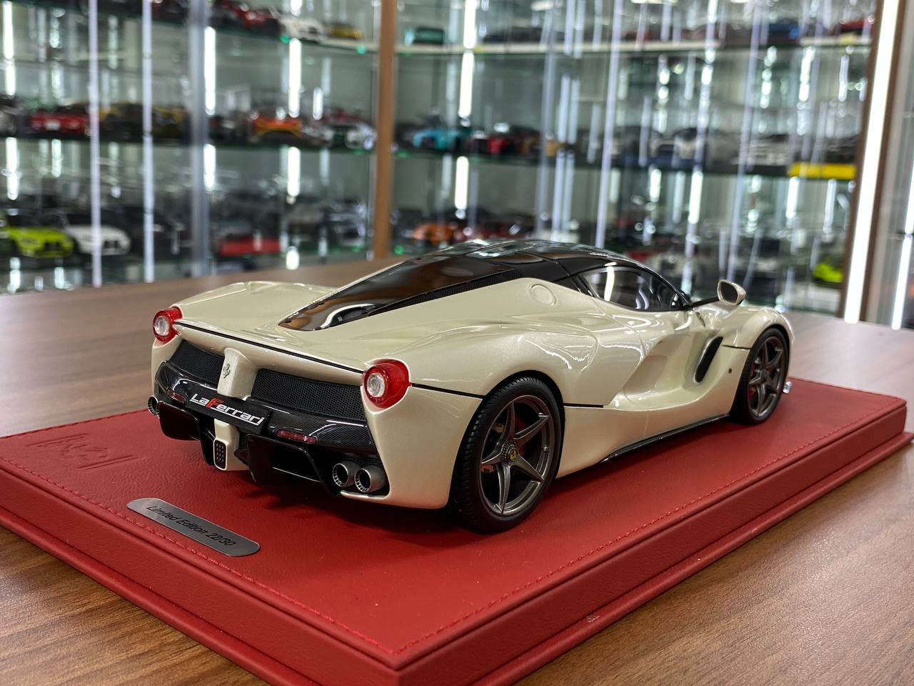 1/18 Diecast Ferrari LaFerrari Fuji White BBR Scale Model Car
