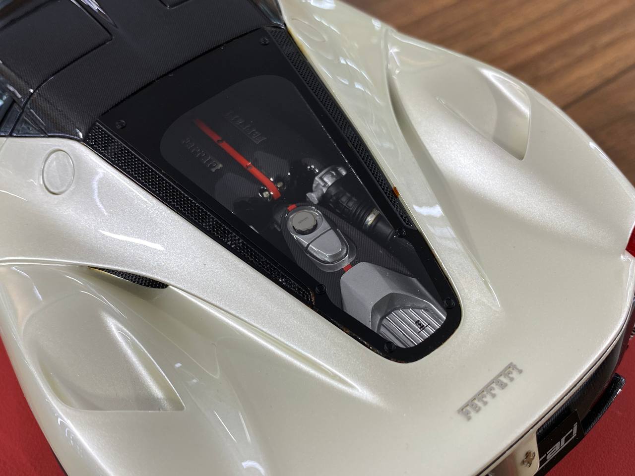 1/18 Diecast Ferrari LaFerrari Fuji White BBR Scale Model Car