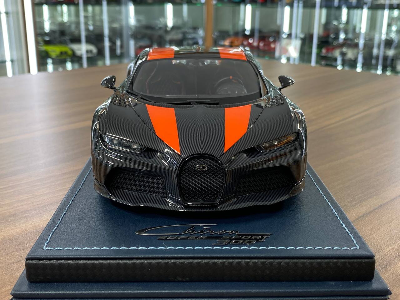 Exclusive MR Collection Models Bugatti Chiron Super Sport Resin - Carbon/Orange Line | Limited Edition!