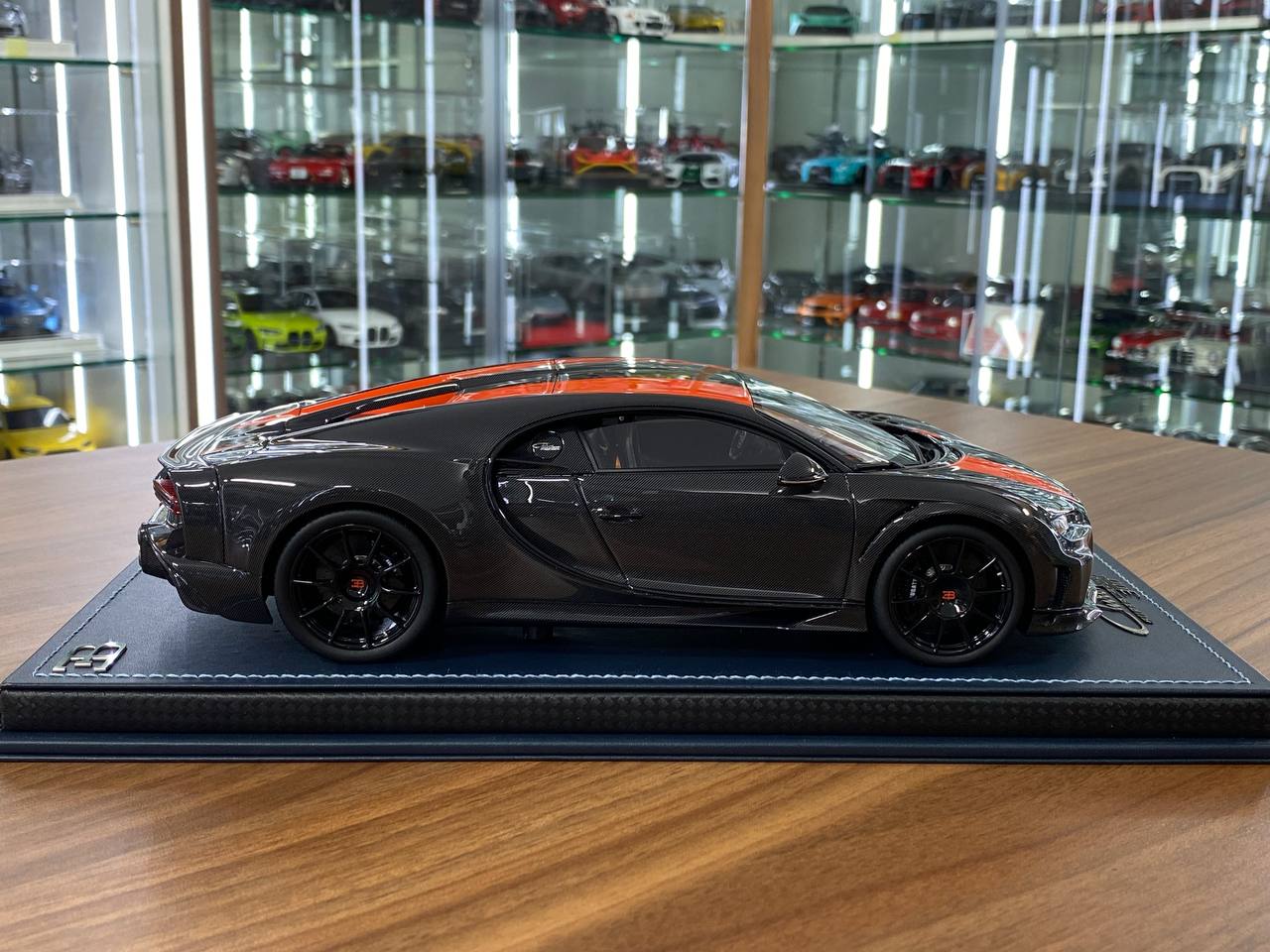 Exclusive MR Collection Models Bugatti Chiron Super Sport Resin - Carbon/Orange Line | Limited Edition!