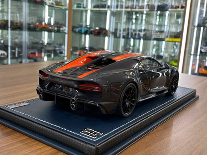 Exclusive MR Collection Models Bugatti Chiron Super Sport Resin - Carbon/Orange Line | Limited Edition!