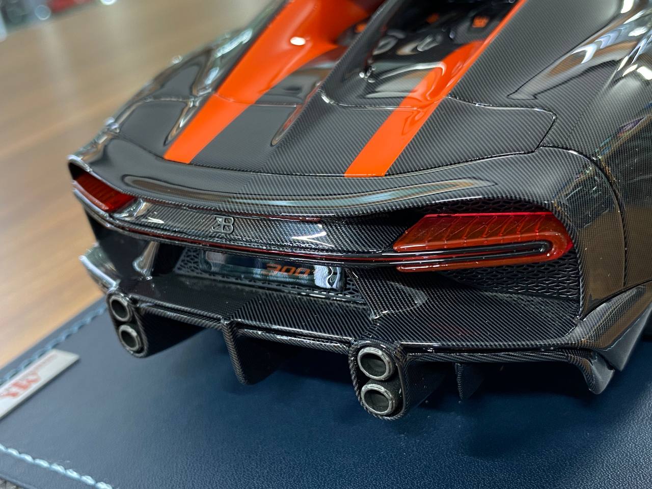 Exclusive MR Collection Models Bugatti Chiron Super Sport Resin - Carbon/Orange Line | Limited Edition!