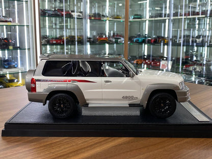 1/18 Nissan Patrol Super Safari Diecast White by IVY Models [Special Number 99/99]