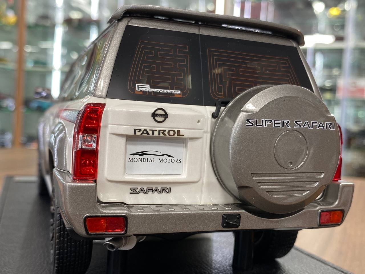 1/18 Nissan Patrol Super Safari Diecast White by IVY Models [Special Number 99/99]