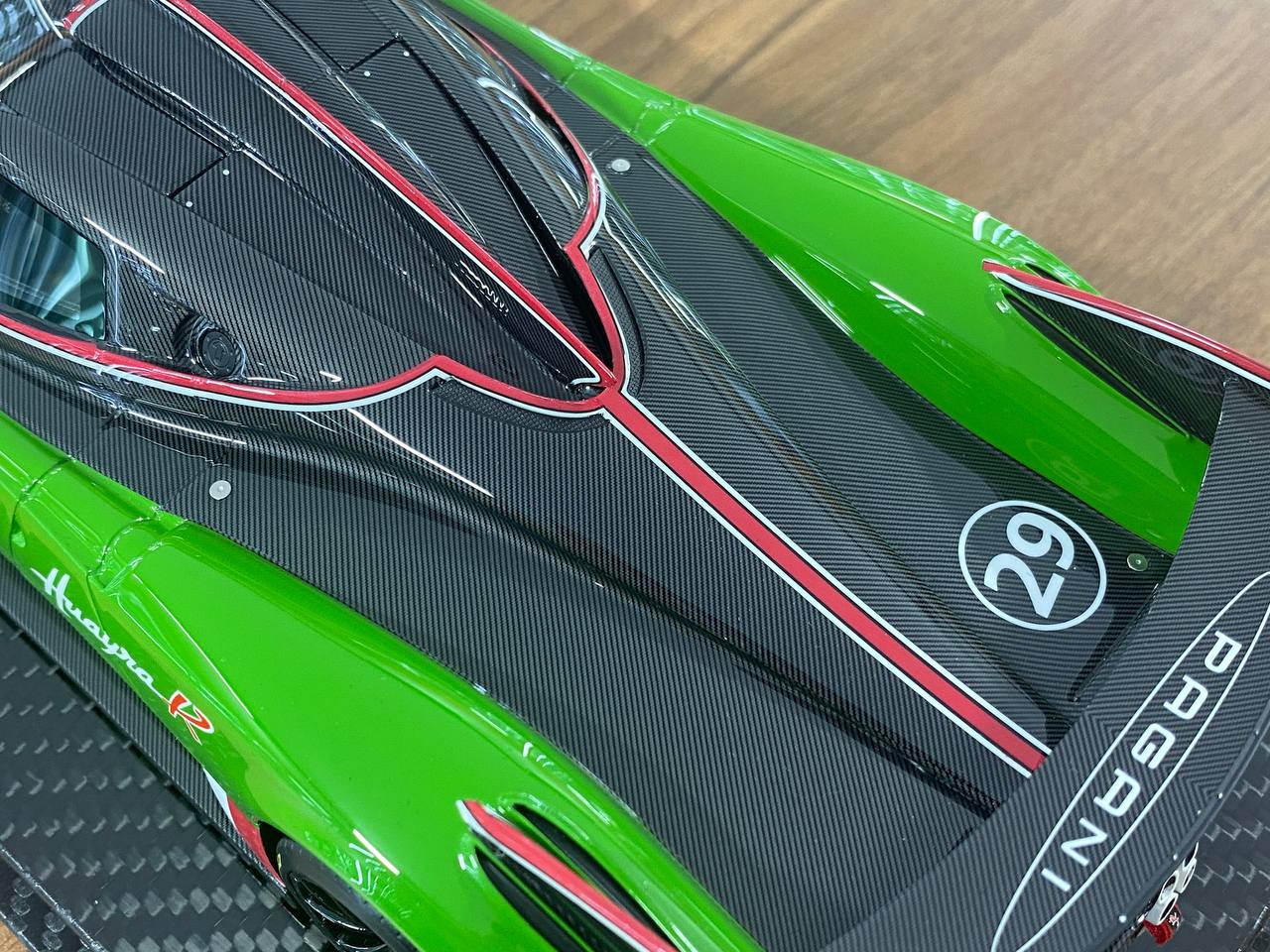 Exclusive 1/18 Resin VIP Model Pagani Huayra R #29 [Green | Limited Edition ]
