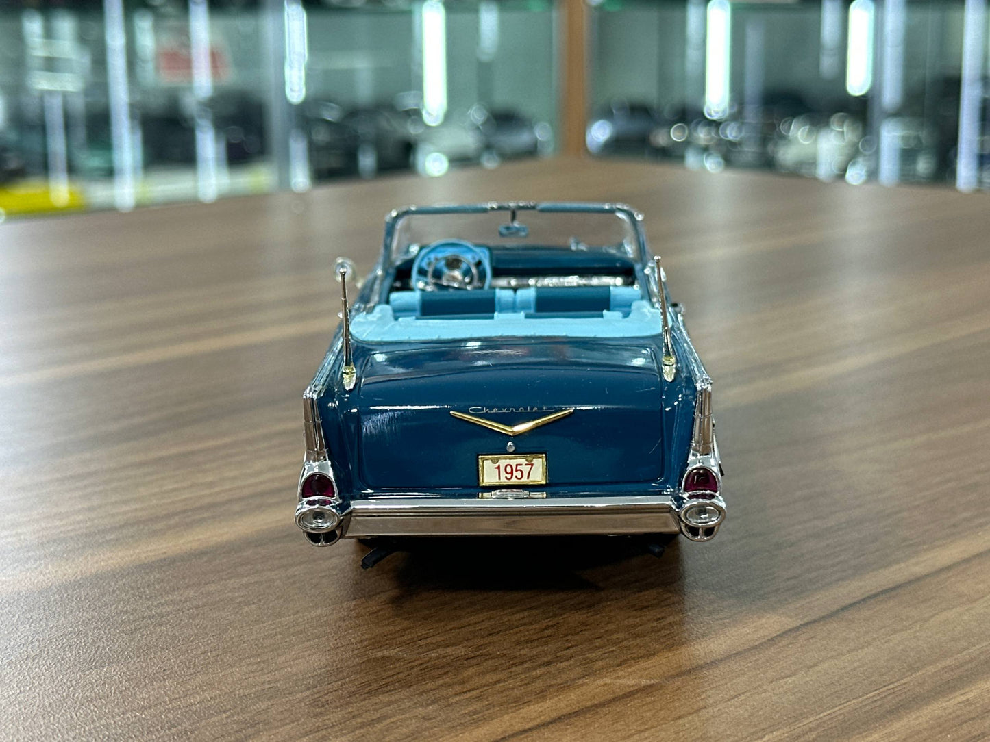 Chevrolet Bel Air Convertible 1957 – Blue – 1:24 Diecast (Full Opening)