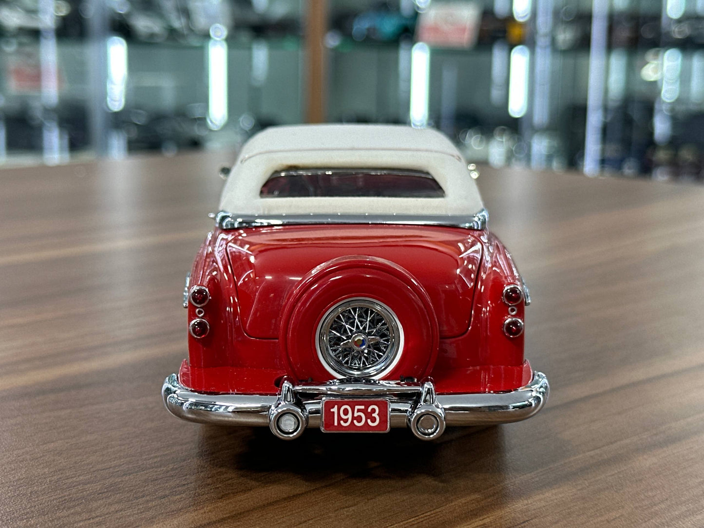 Buick Skylark Convertible 1953 – Red – 1:24 Diecast (Full Opening, Limited Edition)
