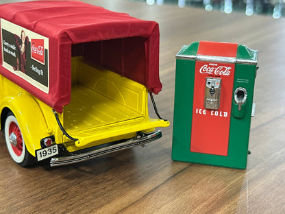 Ford Coca Cola Delivery 1935 – Yellow – 1:24 Diecast (Full Opening)