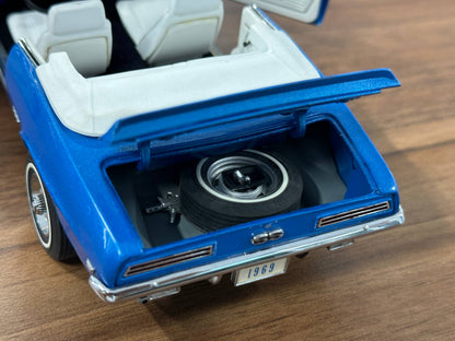 Chevrolet Camaro SS Convertible 1969 – Blue – 1:24 Diecast (Full Opening)
