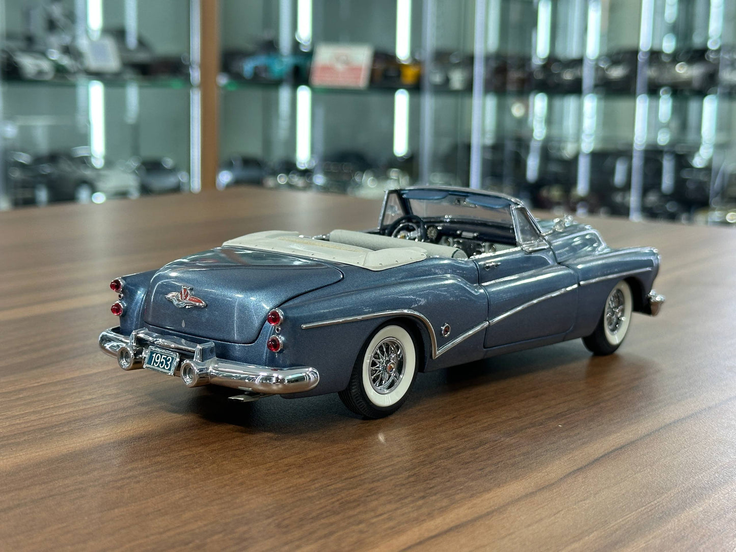 Buick Skylark Convertible 1953 – Blue – 1:24 Diecast (Full Opening)