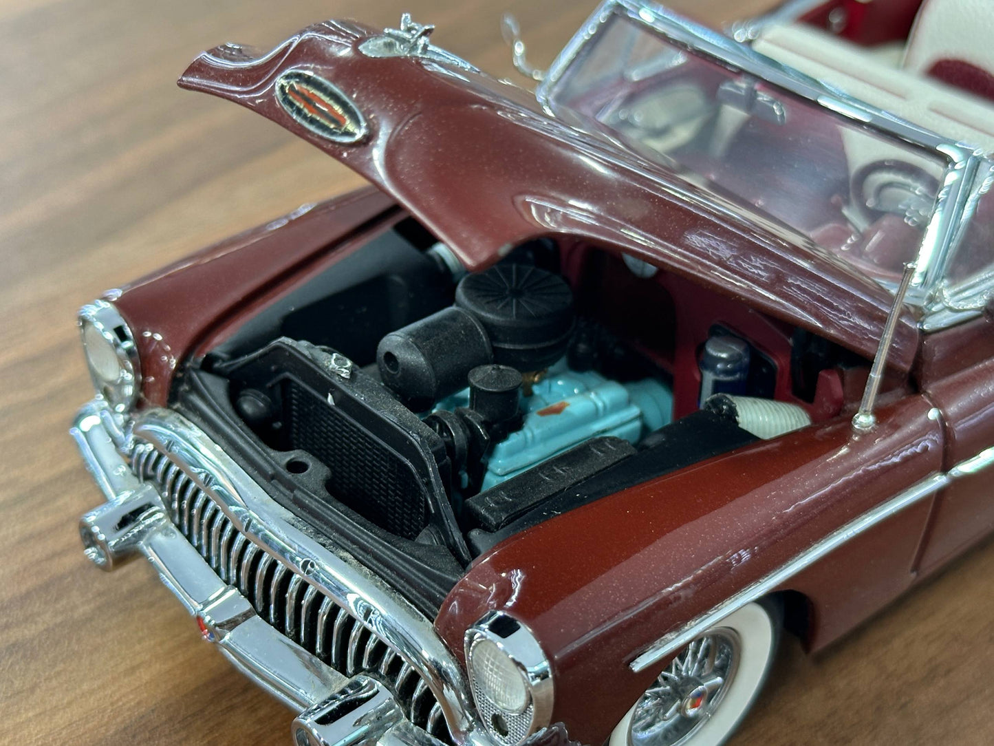 Buick Skylark Convertible 1953 – Burgundy Metallic Brown – 1:24 Diecast (Full Opening)