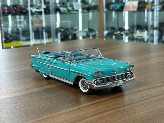 The Danbury Mint Chevrolet Impala Convertible 1958 – Torquoise – 1:24 Diecast Model (Full Opening, Limited Edition)