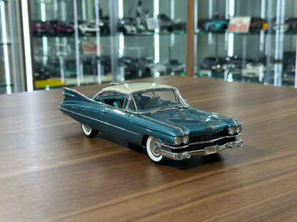 The Danbury Mint Cadillac Coupe DeVille 1959 – Vegas Torquoise – 1:24 Diecast Model (Full Opening, Limited Edition)