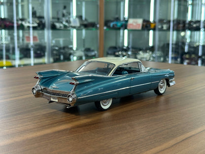 The Danbury Mint Cadillac Coupe DeVille 1959 – Vegas Torquoise – 1:24 Diecast Model (Full Opening, Limited Edition)