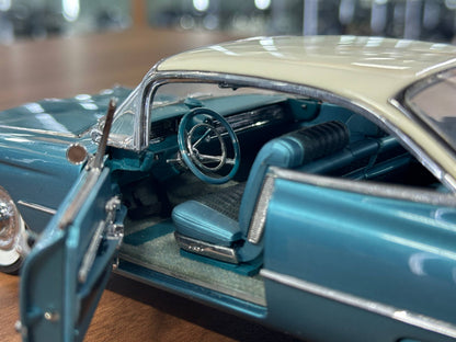 The Danbury Mint Cadillac Coupe DeVille 1959 – Vegas Torquoise – 1:24 Diecast Model (Full Opening, Limited Edition)