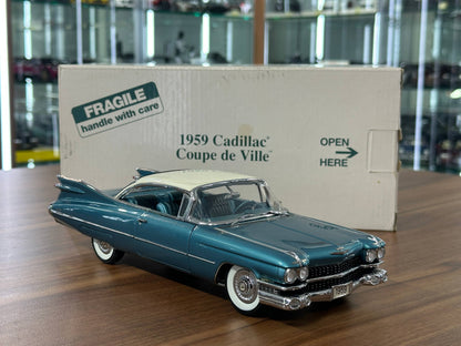 The Danbury Mint Cadillac Coupe DeVille 1959 – Vegas Torquoise – 1:24 Diecast Model (Full Opening, Limited Edition)